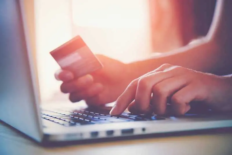 Липсата на защита на личните данни кара 45% от хората в САЩ да избягват пазаруването онлайн