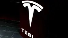 САЩ: Инцидент с електромобил на Tesla с автопилот