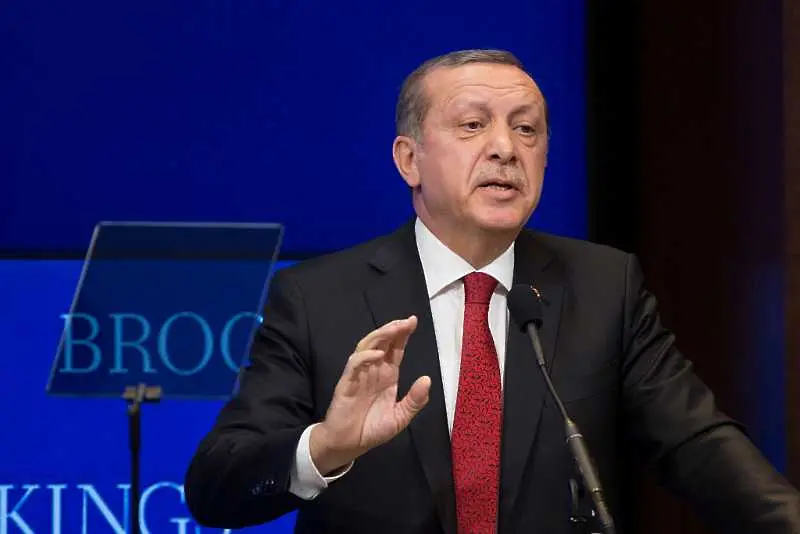 Ердоган обещава турско гражданство на сирийските бежанци