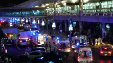 Няма данни за ранени българи при атентатите на летище „Ататюрк“ 