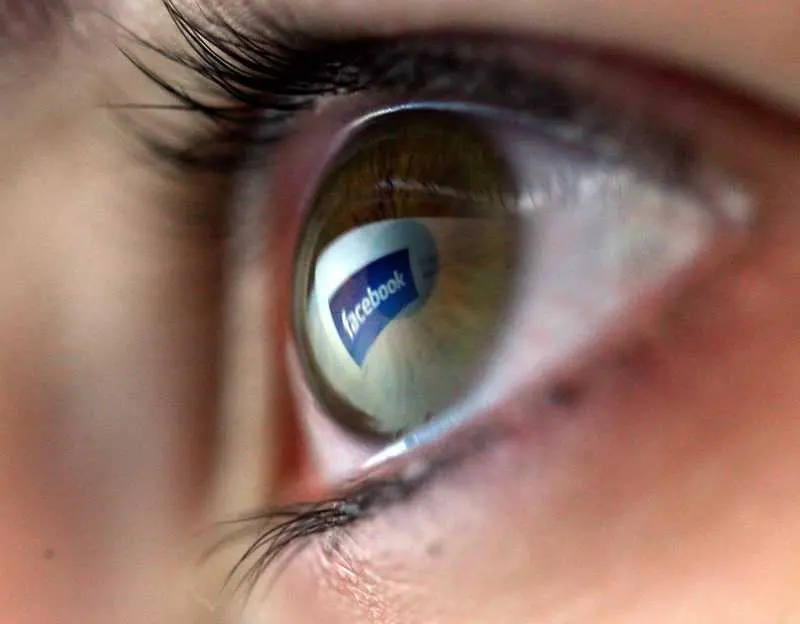 9 големи грешки, които допускат хората във Facebook