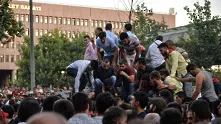 754 военни са задържани, 60 убити при опита за преврат в Турция