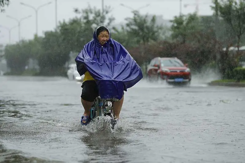 87 души загинаха вследствие на проливни дъждове в Китай