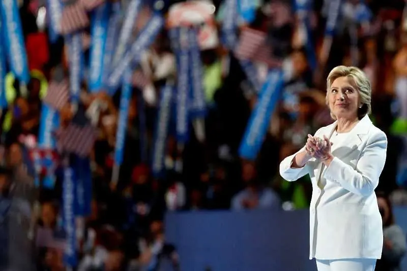 Хилари Клинтън обеща да направи икономиката на САЩ приоритетна мисия