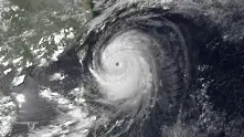 Тайфунът Миндул връхлетя Япония със 180 км в час