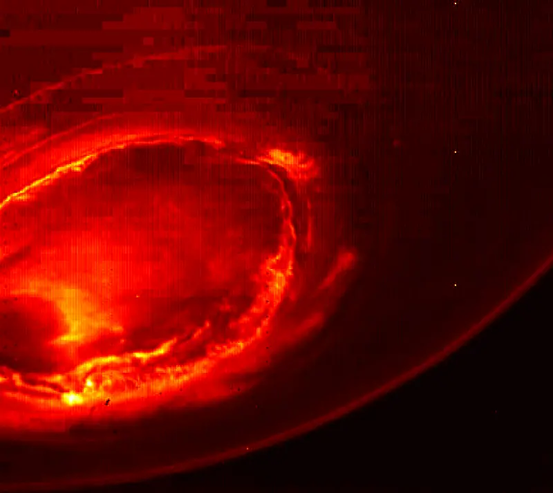 Нови, уникални снимки от Юпитер публикува NASA
