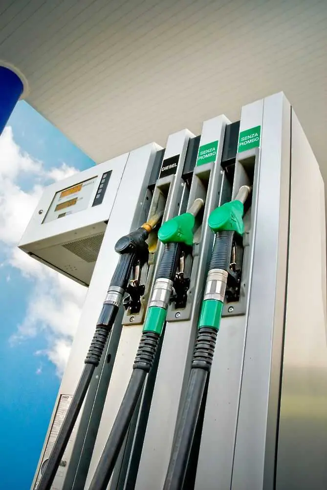 КЗК установи картел между 6 компании на пазара на горива