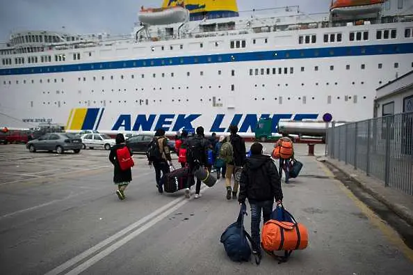 Фериботите до Тасос няма да стачкуват