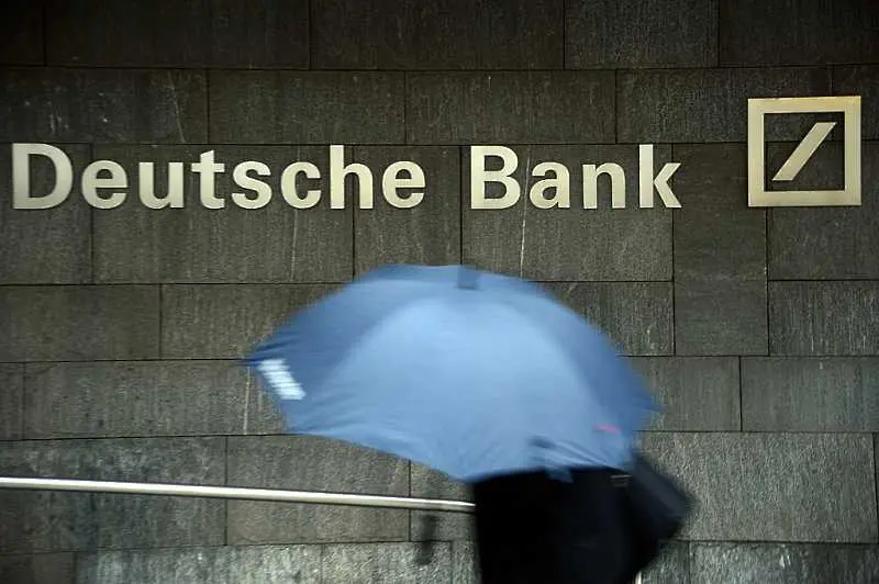 Котировките на Deutsche Bank се сринаха до рекордно ниско равнище