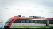 БДЖ осигурява 10 000 допълнителни места във влаковете за почивните дни