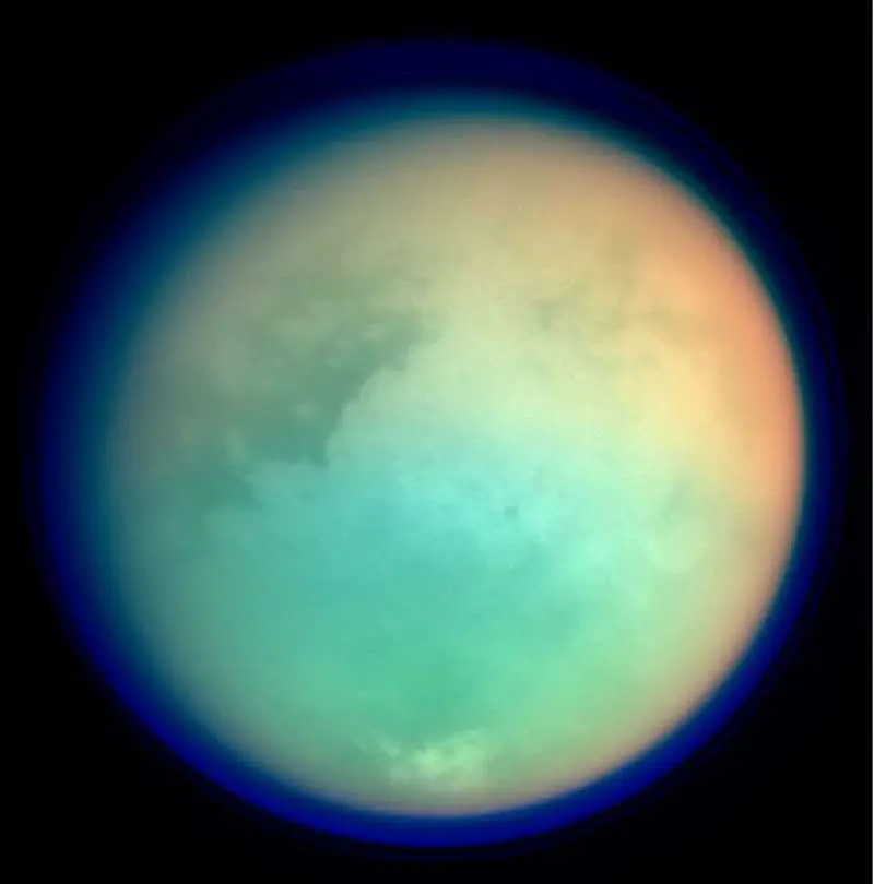 Сондата Касини засне драматични промени на Титан