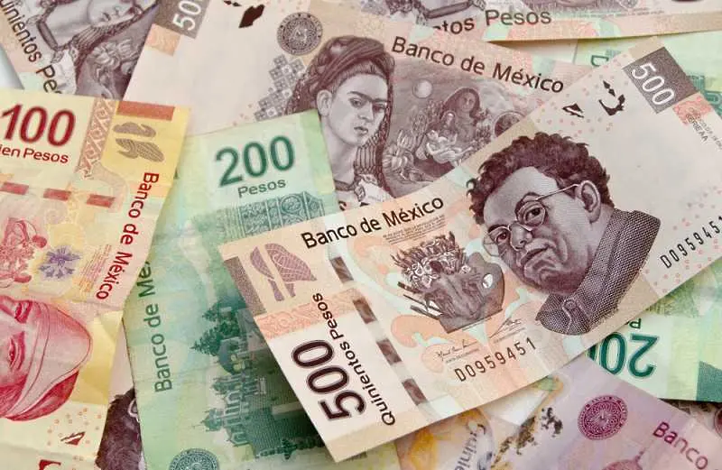 Мексиканското песо потъна до исторически минимуми