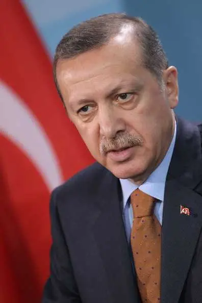 Ердоган призова турските граждани да продадат доларите си и да купуват злато и турски лири