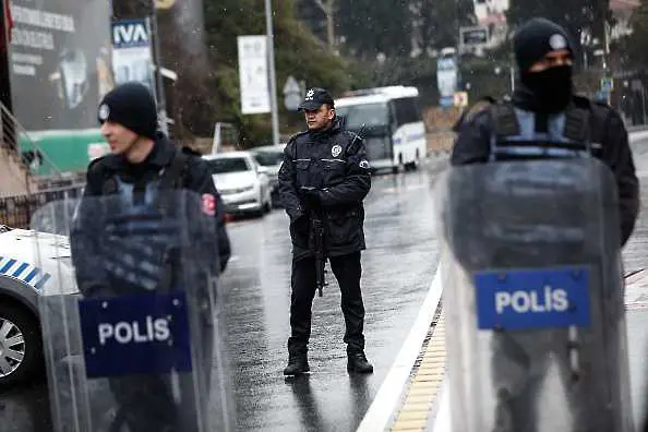 Турската полиция блокира пътища към границата с България