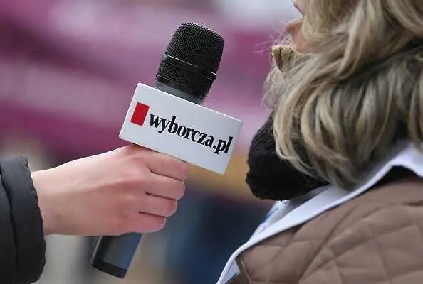 Полша на бунт в защита на свободата на медиите