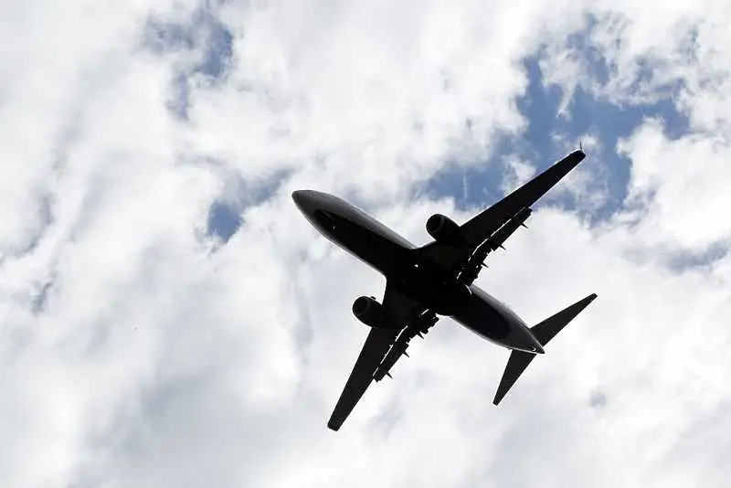 Либийски самолет беше похитен и се приземи в Малта