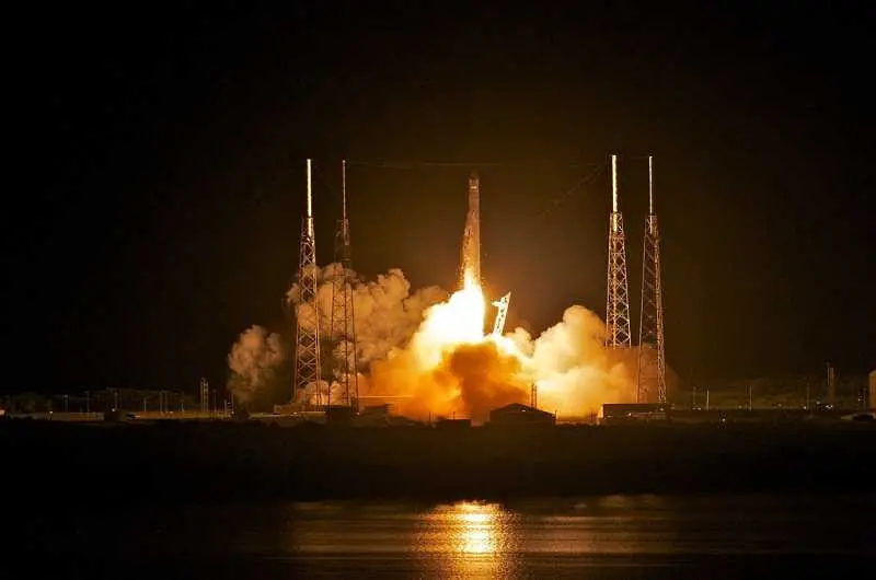 SpaceX подновява изстрелването на Falcon 9