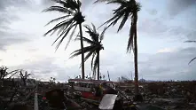 Мощен тайфун ще връхлети Филипините на Коледа