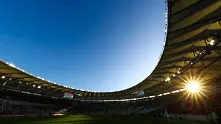 Стадион Маракана се руши