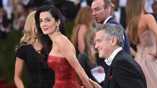 Клуни чакат близнаци през юни според медиите в САЩ 