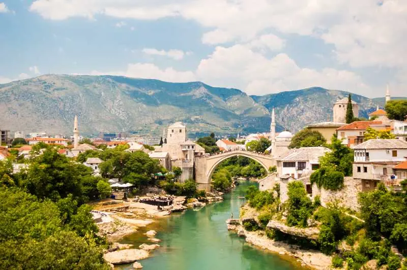 Босна и Херцеговина може и да получи статус на държава кандидат за Европейския съюз