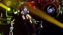 Korn пусна официално видео с 12-годишния басист Тай Трухильо