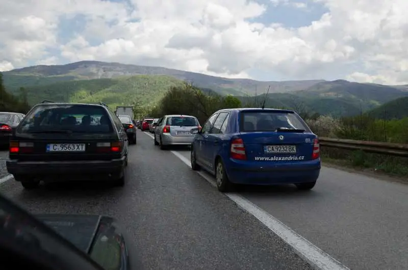 Тежка катастрофа блокира автомагистрала Тракия, има пострадали