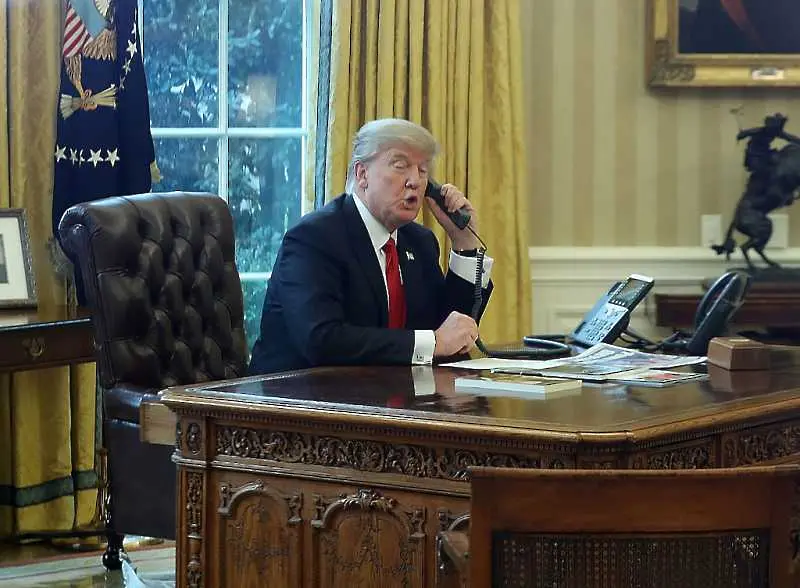 Тръмп поканил държавни лидери да си говорят по мобилните телефони 