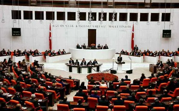 Турски политик обвинява България в асимилационна политика 