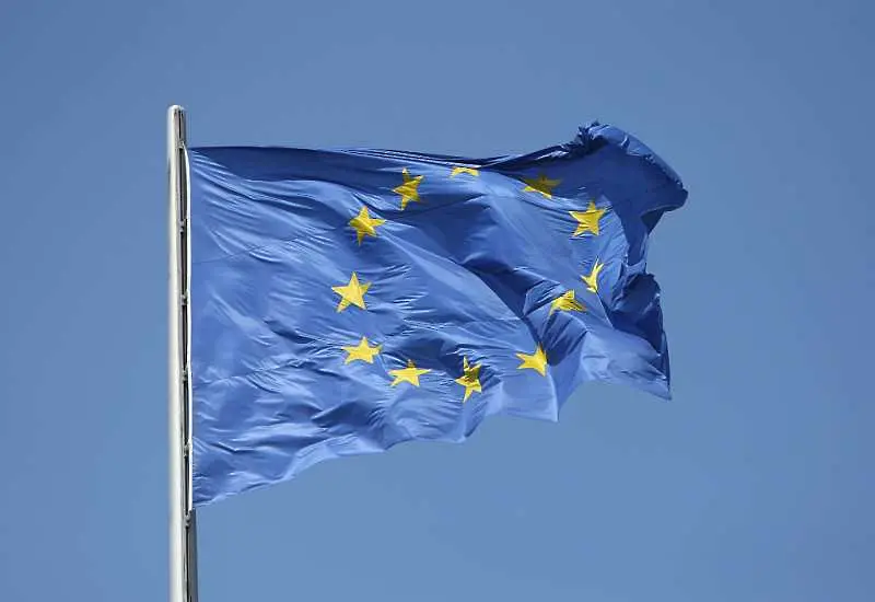 ЕС въвежда уеднаквени разрешителни за престой на чужденци