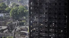 След пожара в Лондон: Десетки блокове в Англия са със запалими облицовки