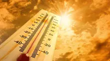 Червен код за жега в 17 области на страната утре, до 45 градуса на места