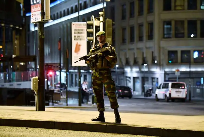 Задържаха петима по подозрение за готвени атентати в Брюксел и Франция