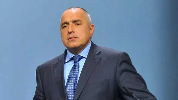 Посрещат Борисов в Скопие с най-високи почести, но и с протести