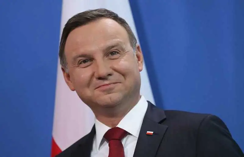 Полският президент пусна един от спорните законопроекти за съдебната система