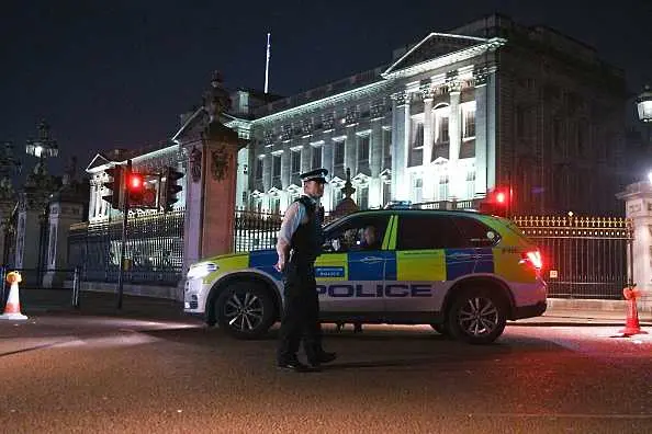 Две нападения с нож в Брюксел и Лондон