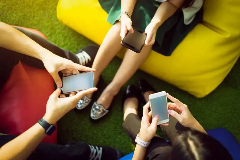 Накъде се насочват тийнейджърите в социалните мрежи