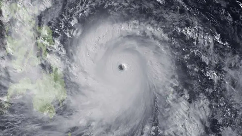 Мрачните рекорди на тайфуните и ураганите