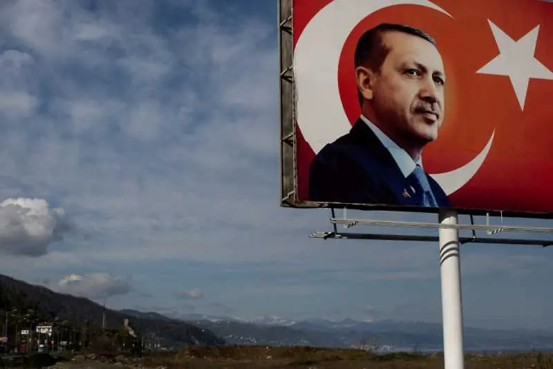 Анкара бясна на Германия и Австрия. Заплашва ЕС с бежанци