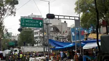 Все още издирват оцелели от земетресението в Мексико
