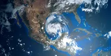 Над 30 жертви на урагана Мария в Карибите
