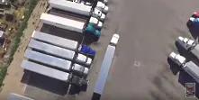 Видеоклип, събрал популярност, показва майсторско паркиране на ТИР