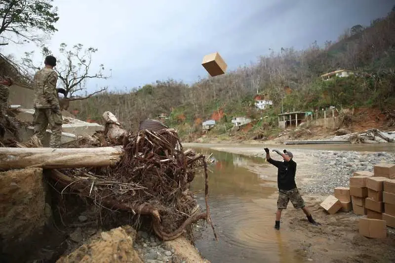 Тропическата буря Нейт уби 22-ма в Централна Америка