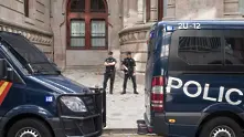 Каталуня: Мадрид заплаши с арест сепаратиста Пучдемон