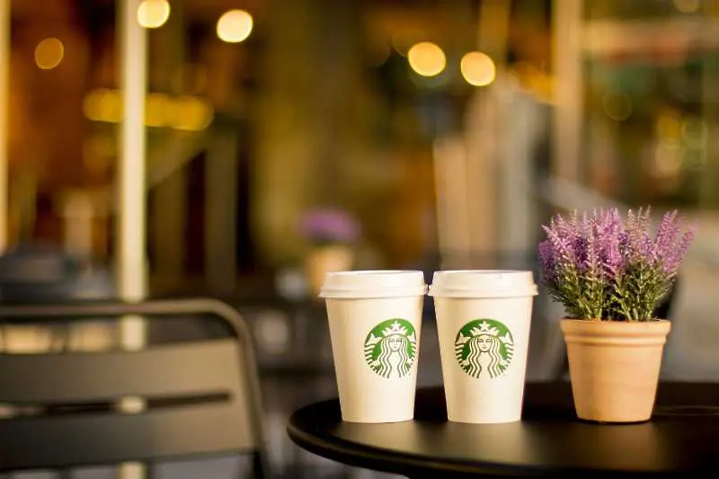 Starbucks с разочароващи финансови резултати