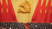 Очаквано, Си Дзинпин бе избран за лидер на китайските комунисти