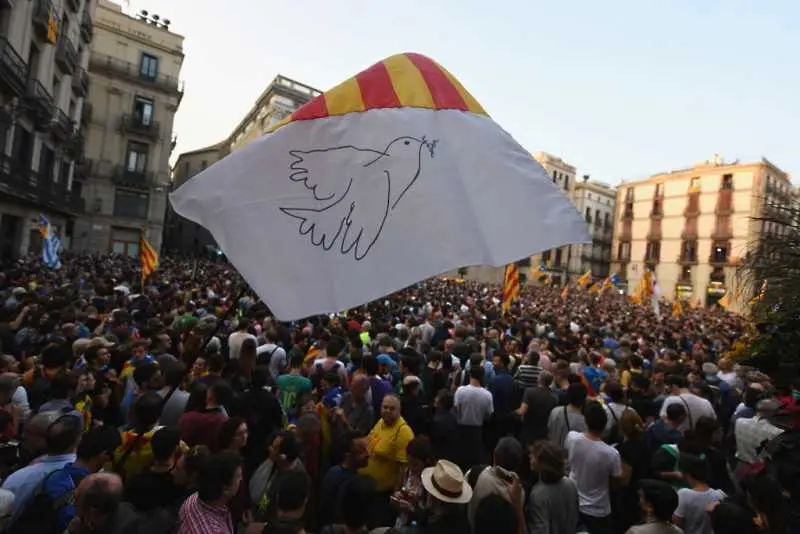 Контролът над Каталуня ще е трудна задача за Мадрид