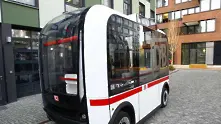Автономни автобуси тръгват по улиците на Сингапур 