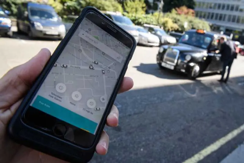 Японският гигант Softbank се готви да инвестира в Uber