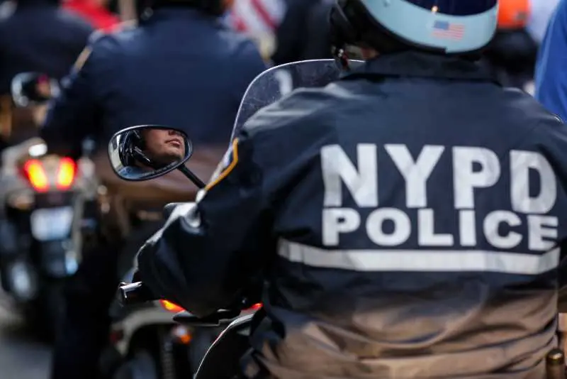 Нюйоркската полиция разследва експлозия в Манхатън